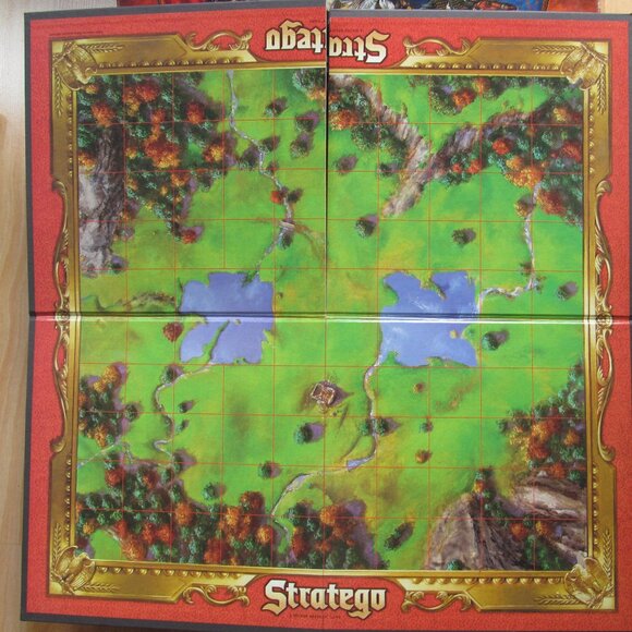 VINTAGE 1999 STRATEGO Board Game Complete - Picture 2 of 3